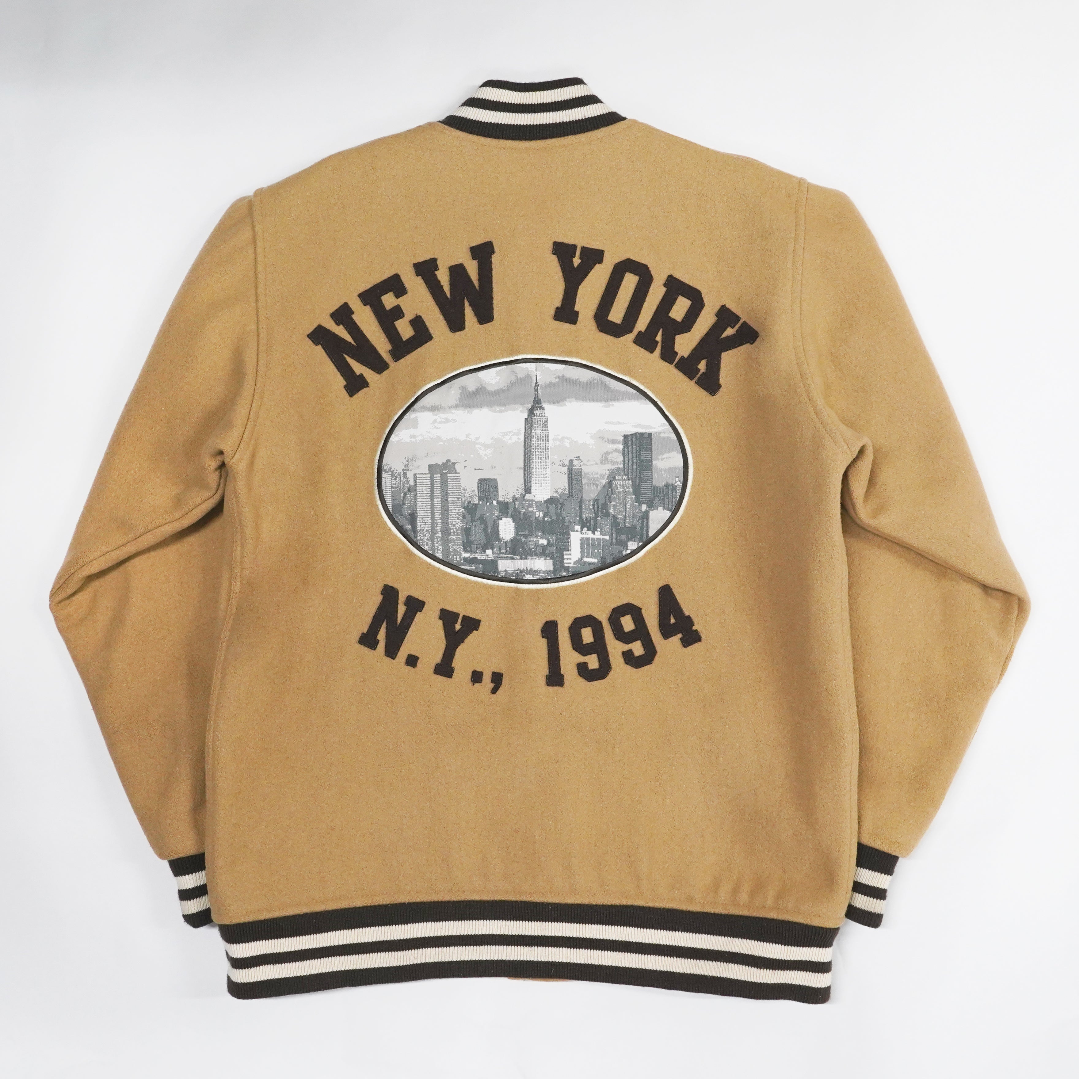 Supreme 2005 EMPIRE STADIUM JUMPER(NUHAS-0020) – NEUTRAL Buzz Reaction